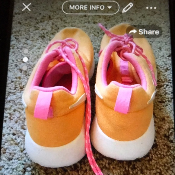 Nike’s - Picture 2 of 3